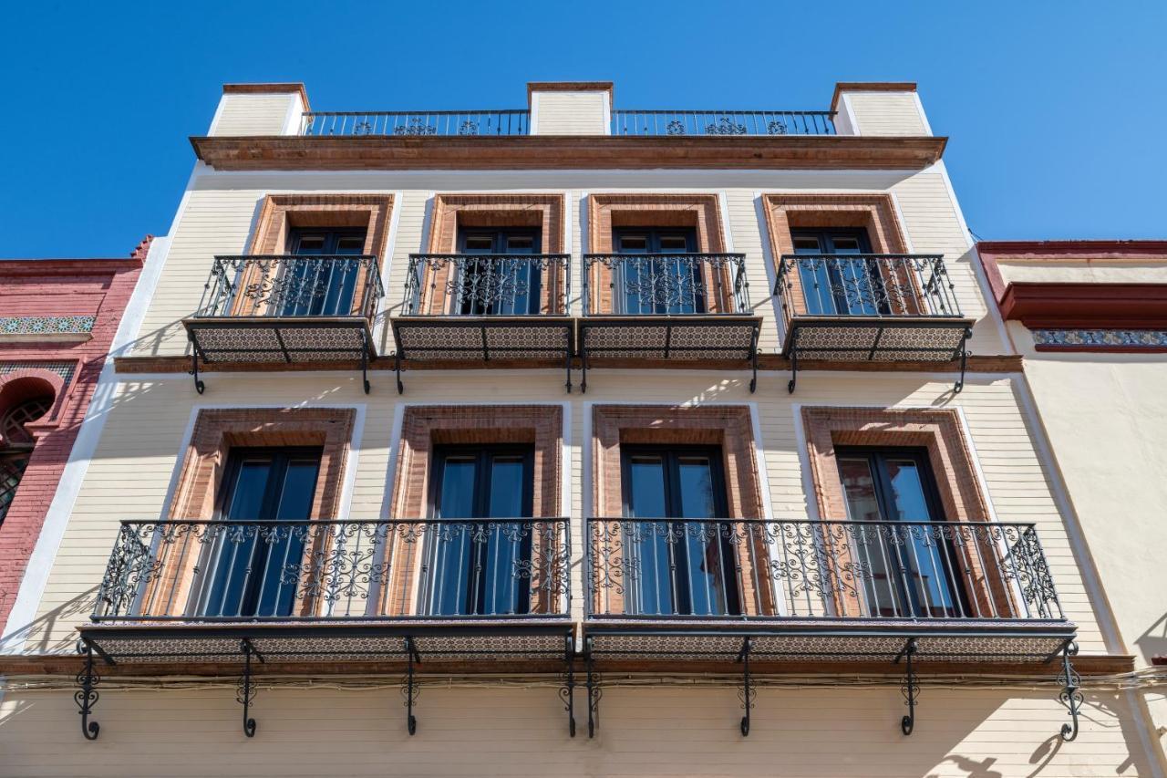 Magno Apartments San Gil - Shared Jacuzzi Sevilla Kültér fotó