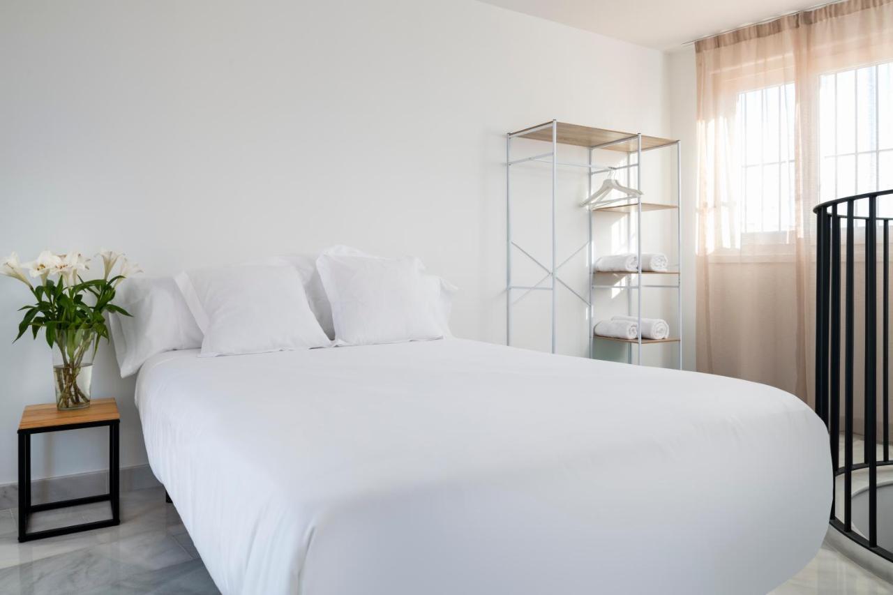 Magno Apartments San Gil - Shared Jacuzzi Sevilla Kültér fotó