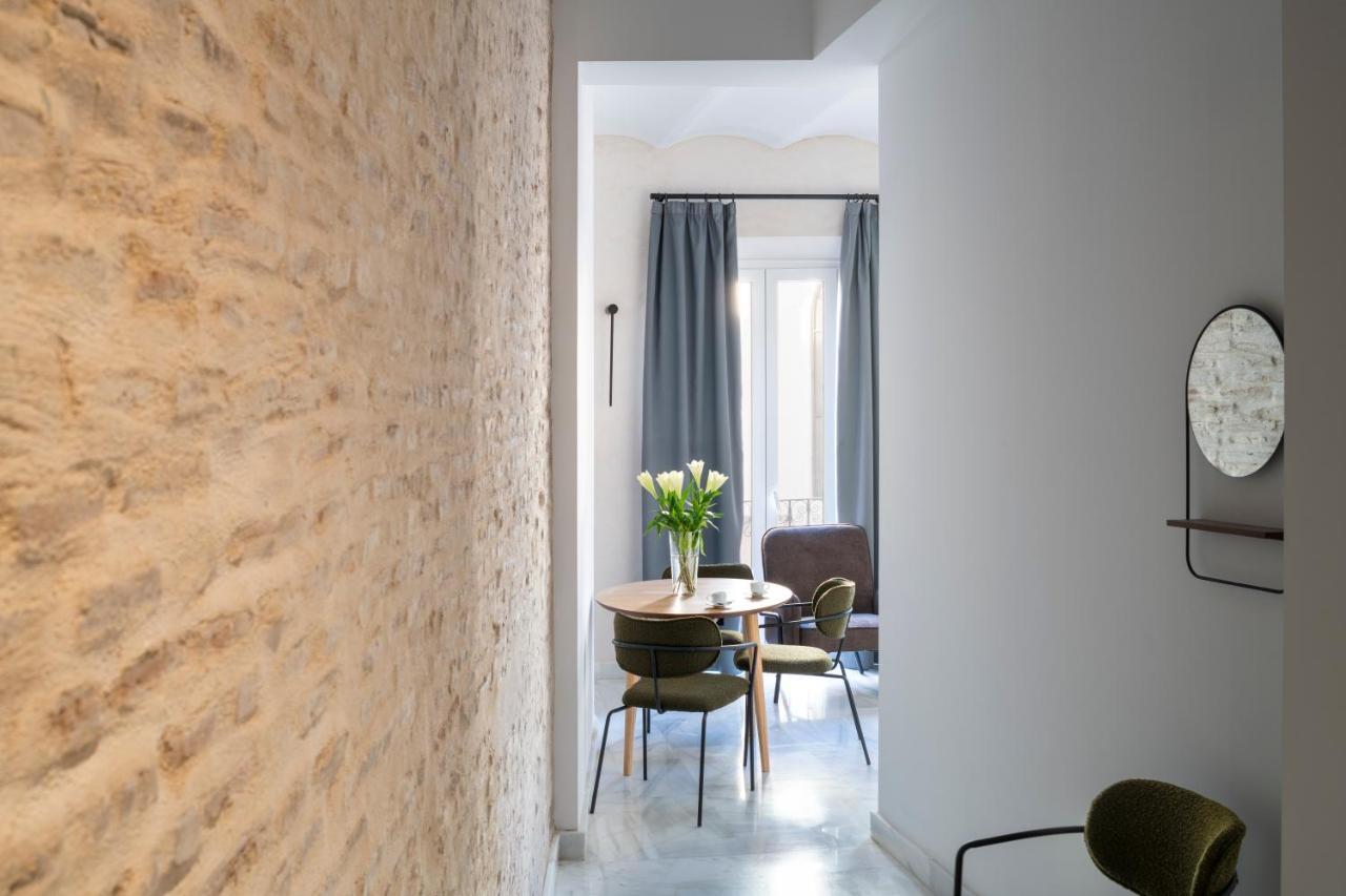 Magno Apartments San Gil - Shared Jacuzzi Sevilla Kültér fotó