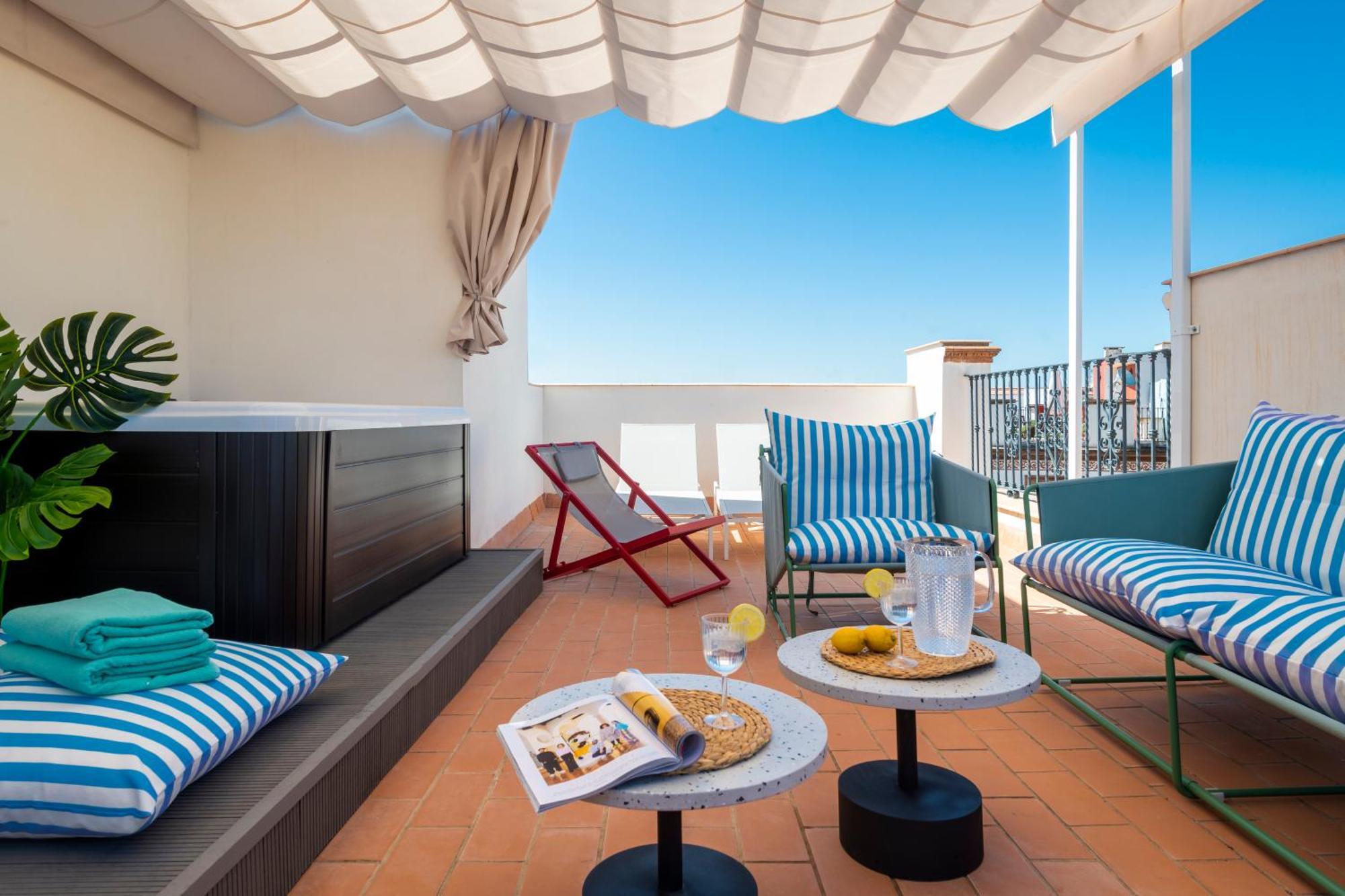 Magno Apartments San Gil - Shared Jacuzzi Sevilla Kültér fotó