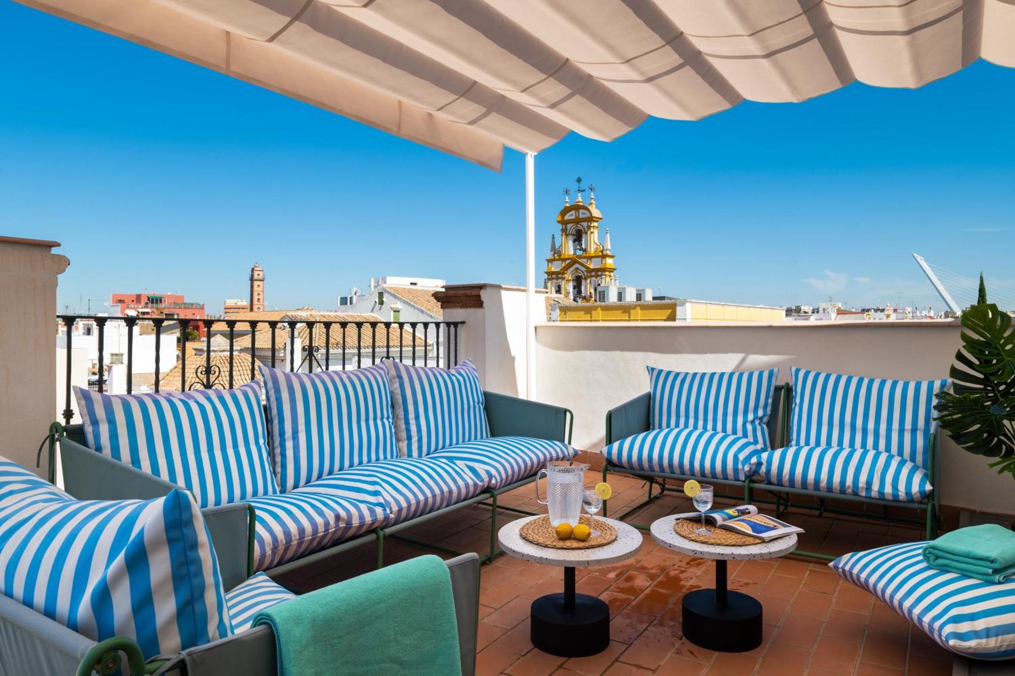 Magno Apartments San Gil - Shared Jacuzzi Sevilla Kültér fotó