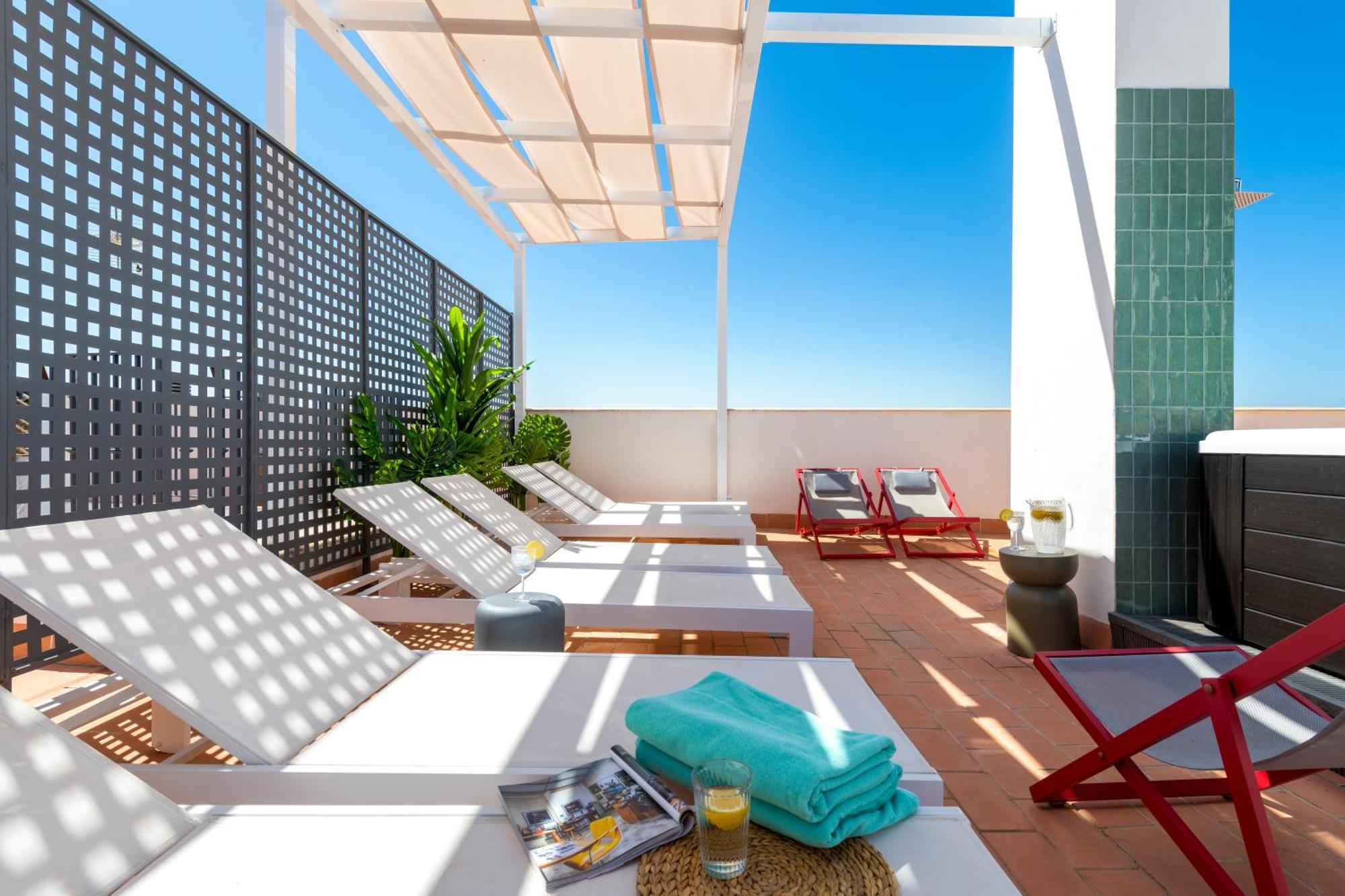 Magno Apartments San Gil - Shared Jacuzzi Sevilla Kültér fotó